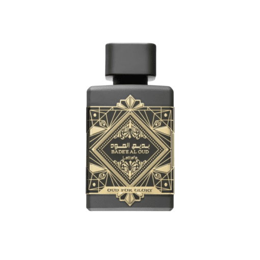 Experience the allure of Lattafa Badee Al Oud Oud Of Glory, a 2020 introduction offering an oriental, woody, and spicy fragrance suitable for both men and women. Begin your olfactory adventure with the refreshing notes of bergamot and the tangy essence of blackcurrant, accompanied by a subtle hint of pepper for a distinct presence. As the fragrance evolves, succumb to the captivating blend of unique peony, sweet caramel, and the rare and aromatic oud. The base notes unfold with an original mix of sweet raspberries, juxtaposed against the earthiness of patchouli and the powdery, dry richness of amber. Immerse yourself in the aromatic symphony of Lattafa Badee Al Oud Oud Of Glory, a fragrance designed to leave an enduring impression wherever life takes you.